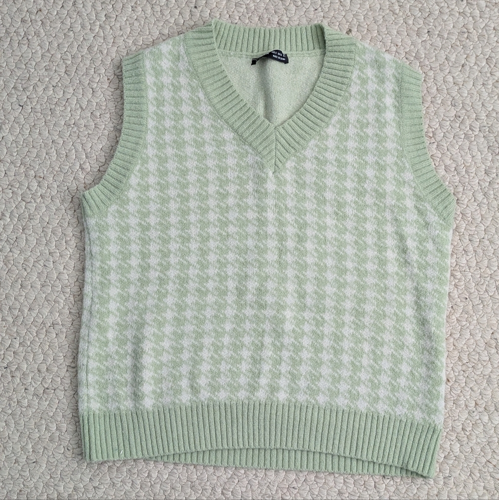 SHEIN Mint and White V-Neck Sweater Vest